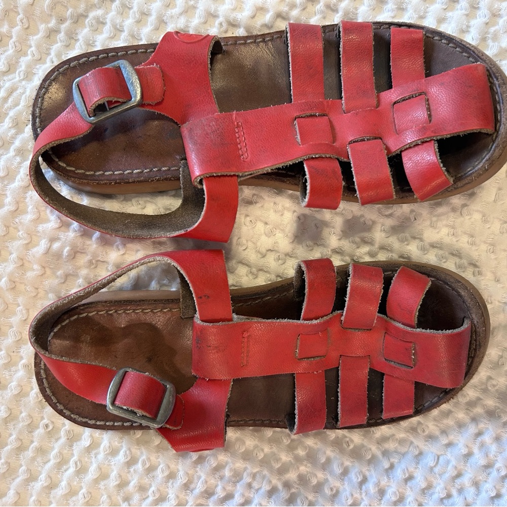 Freshly picked sandals
